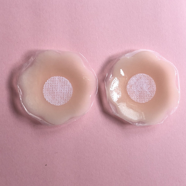 Women Silicone Nipple Stickers Anti-bump Chest Pad Lift Nipple Cover Pads 1-Pair - additional view
