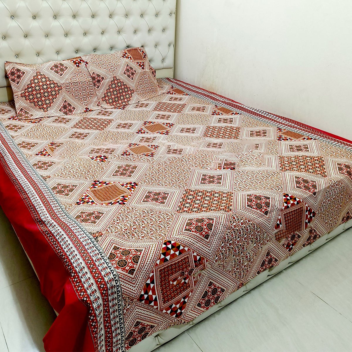 AC HOME TEX King Size Bed sheet With Two Pillow Covers